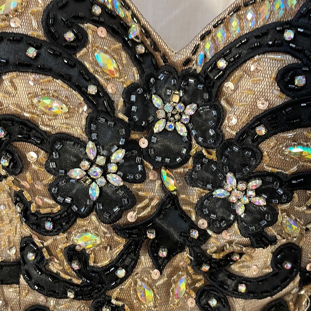 Jovani strapless mermaid black and tan Prom Dress. sz 6 - Picture 4 of 9